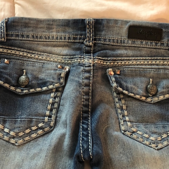 Daytrip Aries Capri Jeans - Picture 5 of 5